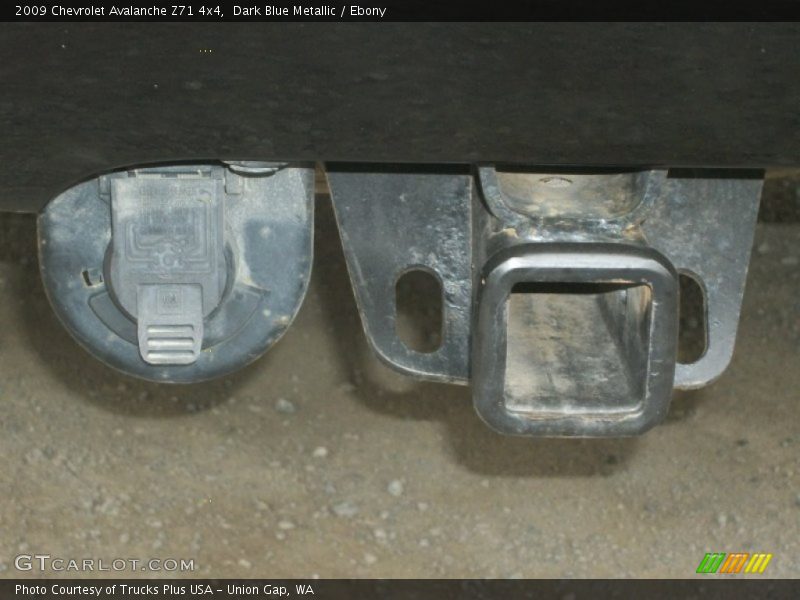 Dark Blue Metallic / Ebony 2009 Chevrolet Avalanche Z71 4x4