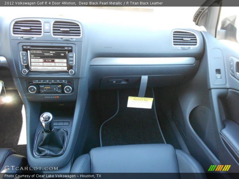 Deep Black Pearl Metallic / R Titan Black Leather 2012 Volkswagen Golf R 4 Door 4Motion