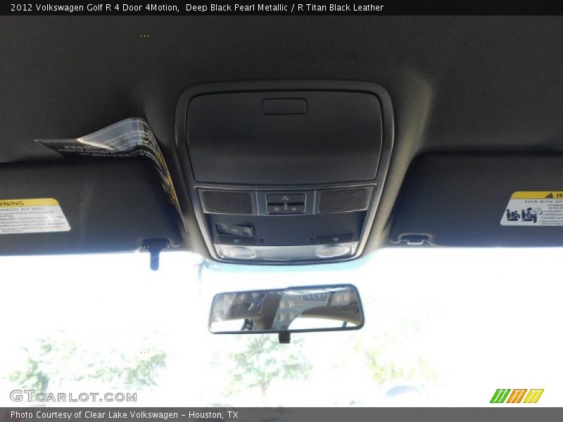 Deep Black Pearl Metallic / R Titan Black Leather 2012 Volkswagen Golf R 4 Door 4Motion