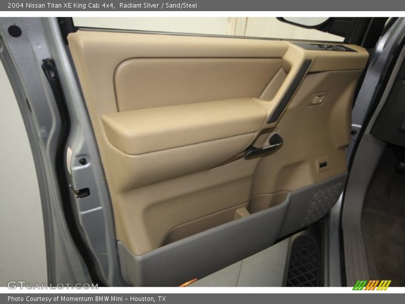 Radiant Silver / Sand/Steel 2004 Nissan Titan XE King Cab 4x4