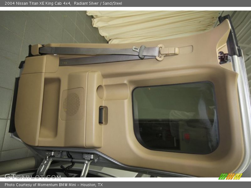 Radiant Silver / Sand/Steel 2004 Nissan Titan XE King Cab 4x4