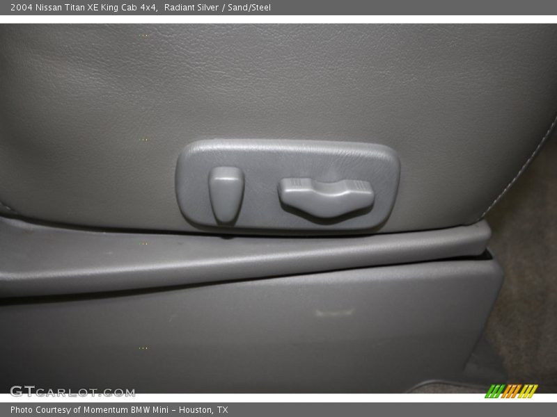 Radiant Silver / Sand/Steel 2004 Nissan Titan XE King Cab 4x4