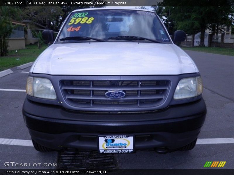 Oxford White / Medium Graphite 2002 Ford F150 XL Regular Cab 4x4