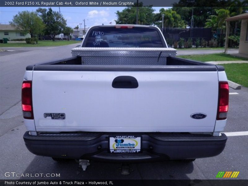 Oxford White / Medium Graphite 2002 Ford F150 XL Regular Cab 4x4