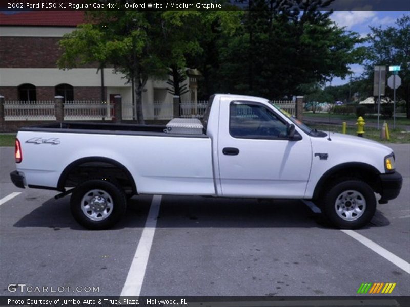 Oxford White / Medium Graphite 2002 Ford F150 XL Regular Cab 4x4