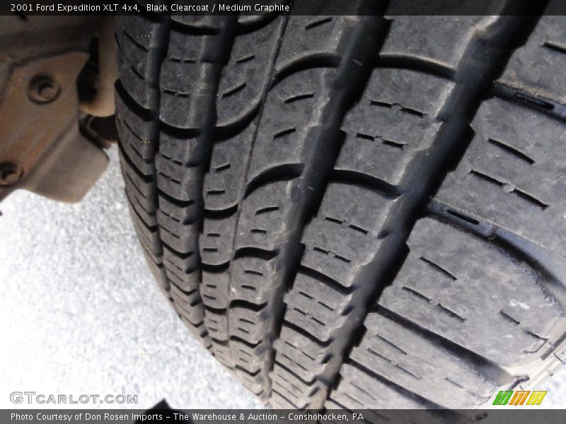 Black Clearcoat / Medium Graphite 2001 Ford Expedition XLT 4x4