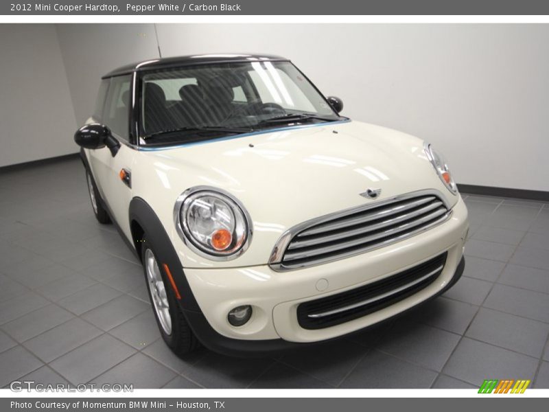 Pepper White / Carbon Black 2012 Mini Cooper Hardtop