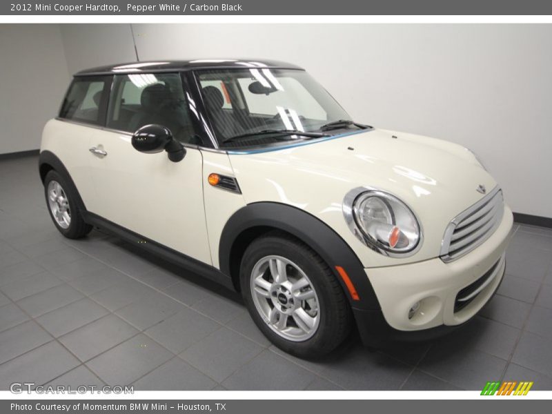 Pepper White / Carbon Black 2012 Mini Cooper Hardtop
