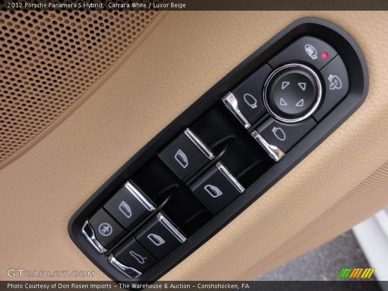 Controls of 2012 Panamera S Hybrid