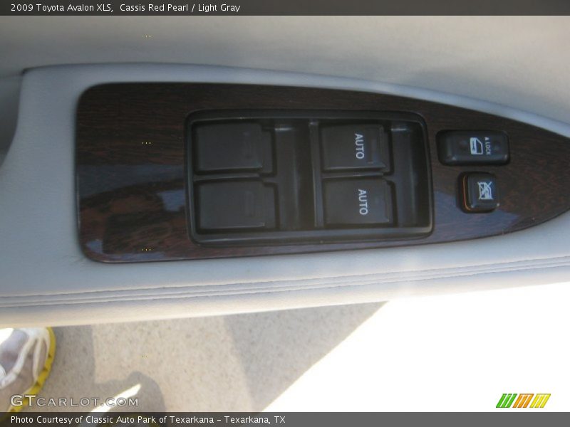 Cassis Red Pearl / Light Gray 2009 Toyota Avalon XLS