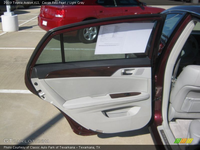 Cassis Red Pearl / Light Gray 2009 Toyota Avalon XLS