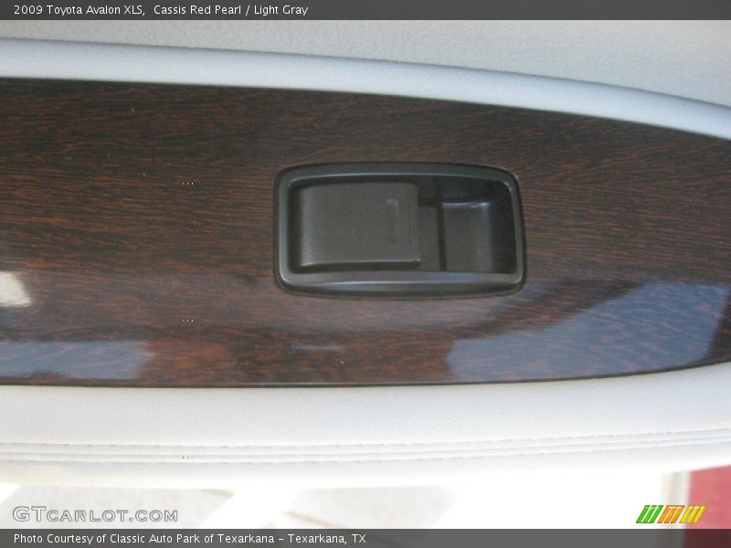 Cassis Red Pearl / Light Gray 2009 Toyota Avalon XLS