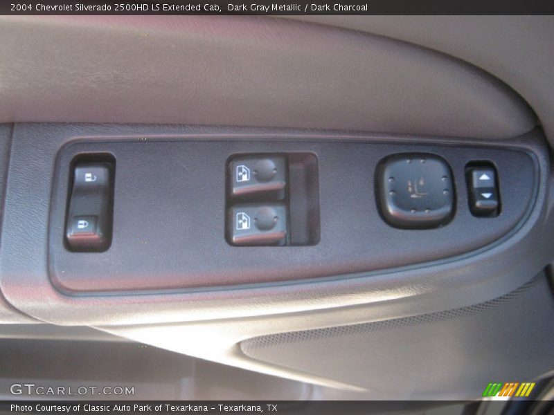 Dark Gray Metallic / Dark Charcoal 2004 Chevrolet Silverado 2500HD LS Extended Cab
