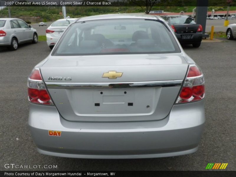 Cosmic Silver / Charcoal Black 2007 Chevrolet Aveo LS Sedan