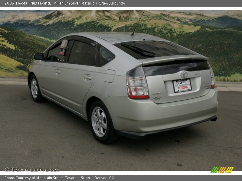 Millenium Silver Metallic / Gray/Burgundy 2005 Toyota Prius Hybrid