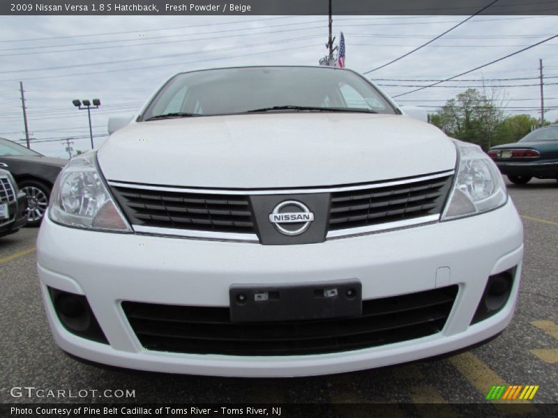 Fresh Powder / Beige 2009 Nissan Versa 1.8 S Hatchback