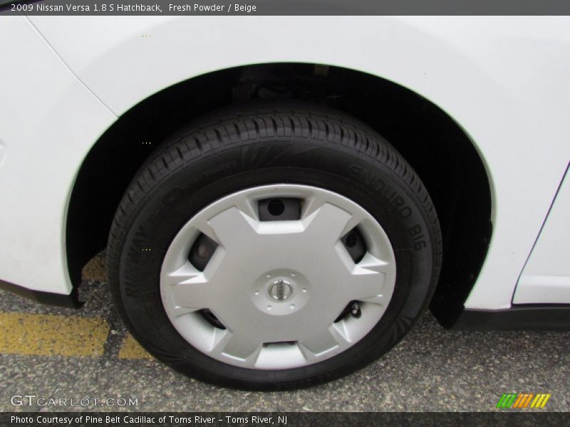 Fresh Powder / Beige 2009 Nissan Versa 1.8 S Hatchback