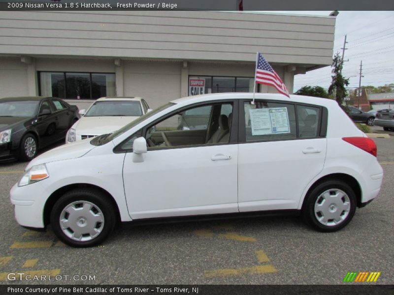 Fresh Powder / Beige 2009 Nissan Versa 1.8 S Hatchback