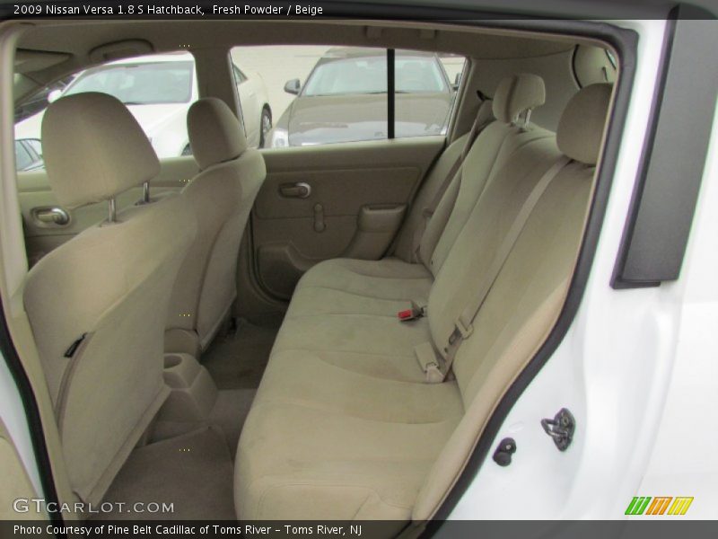 Fresh Powder / Beige 2009 Nissan Versa 1.8 S Hatchback