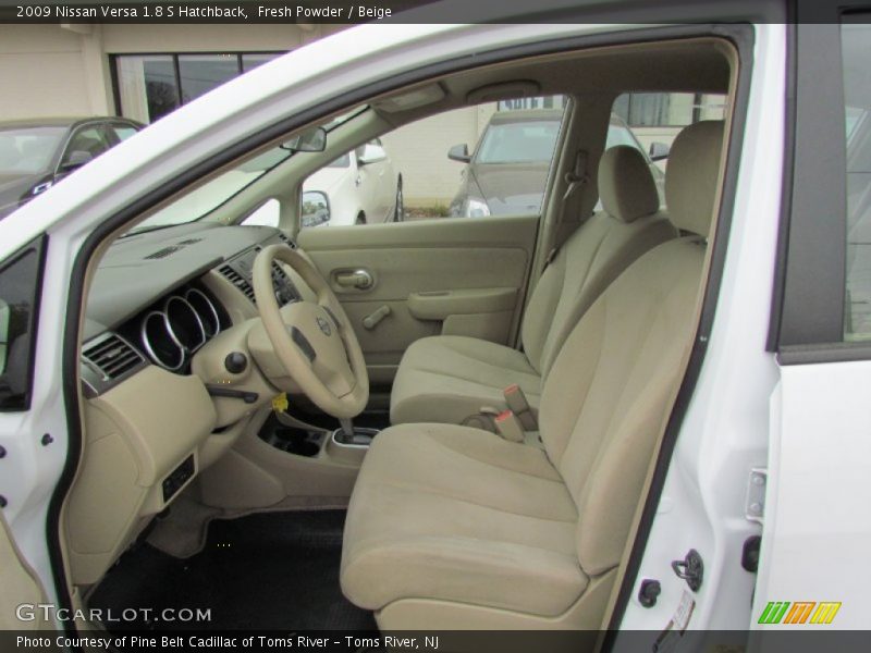 Fresh Powder / Beige 2009 Nissan Versa 1.8 S Hatchback