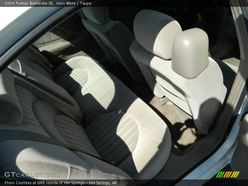 Ivory White / Taupe 2004 Pontiac Bonneville SE