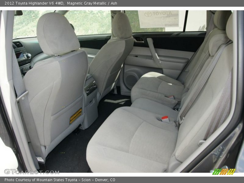 Magnetic Gray Metallic / Ash 2012 Toyota Highlander V6 4WD