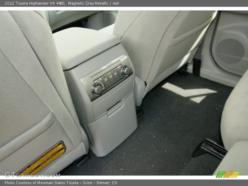 Magnetic Gray Metallic / Ash 2012 Toyota Highlander V6 4WD