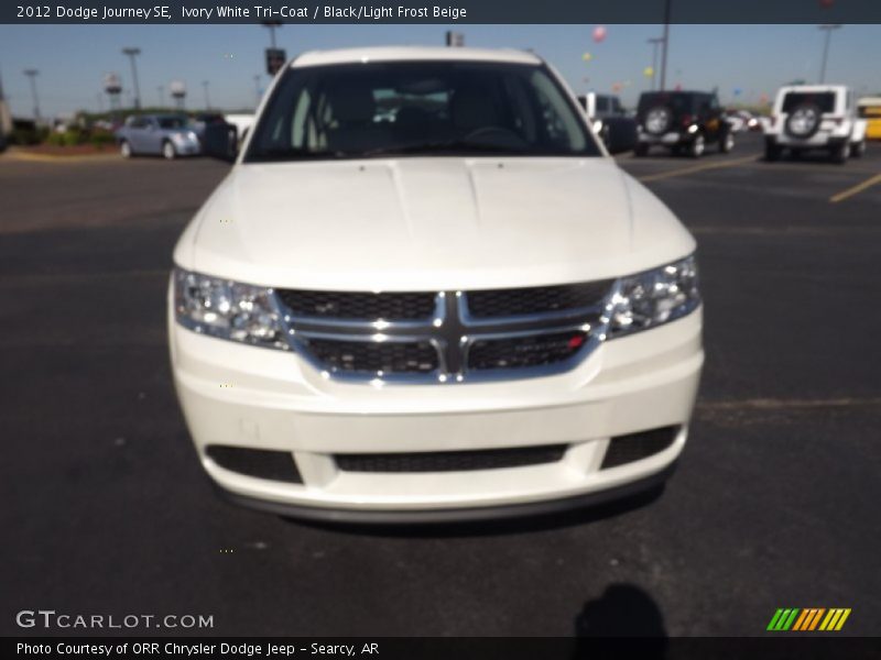 Ivory White Tri-Coat / Black/Light Frost Beige 2012 Dodge Journey SE