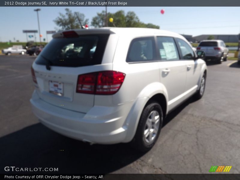Ivory White Tri-Coat / Black/Light Frost Beige 2012 Dodge Journey SE