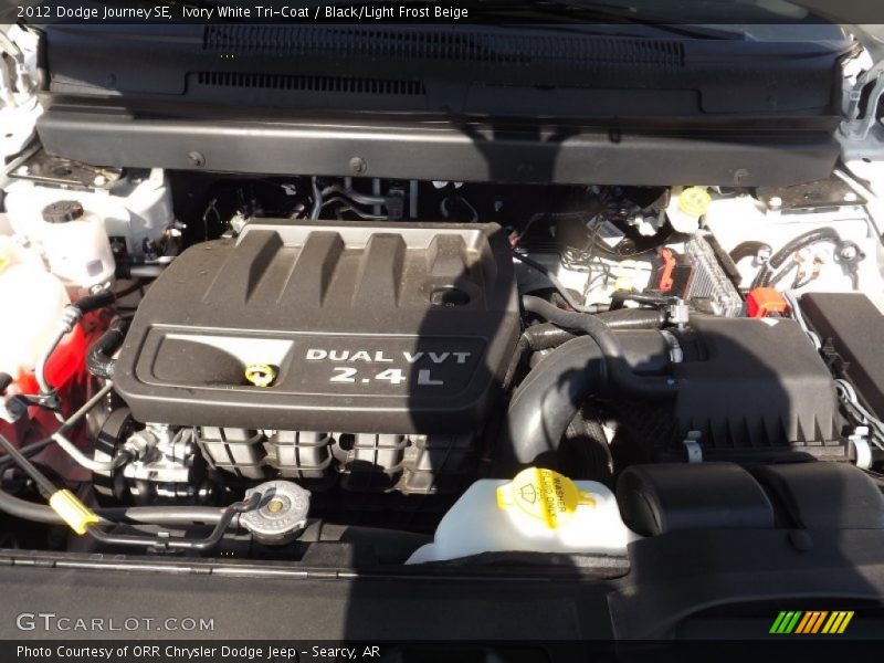 Ivory White Tri-Coat / Black/Light Frost Beige 2012 Dodge Journey SE