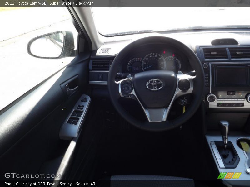 Super White / Black/Ash 2012 Toyota Camry SE