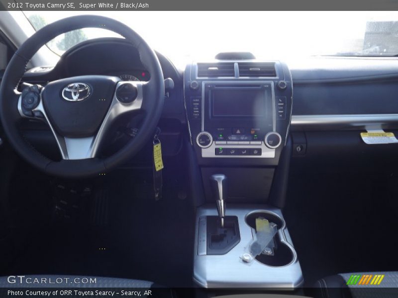 Super White / Black/Ash 2012 Toyota Camry SE