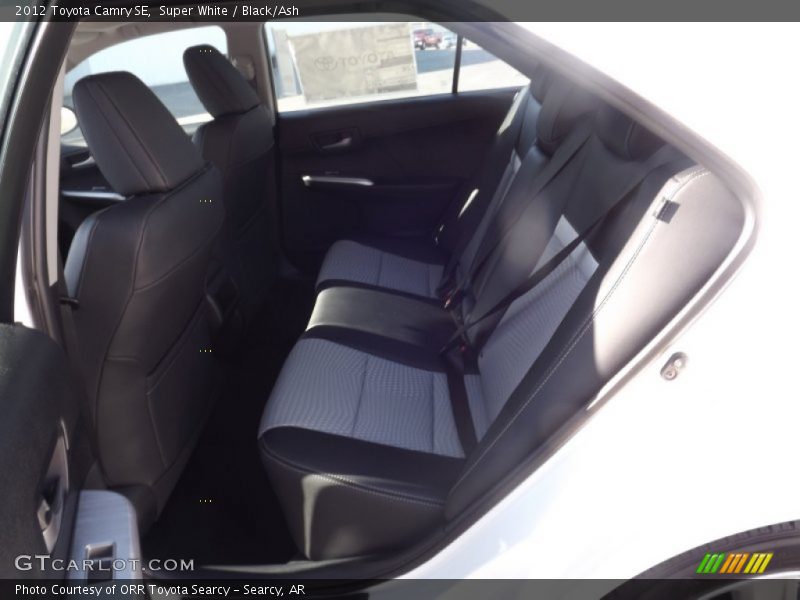 Super White / Black/Ash 2012 Toyota Camry SE