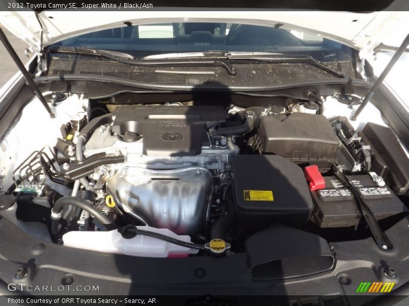 Super White / Black/Ash 2012 Toyota Camry SE