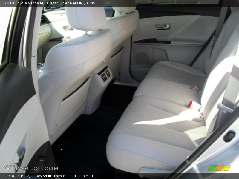 Classic Silver Metallic / Gray 2010 Toyota Venza I4