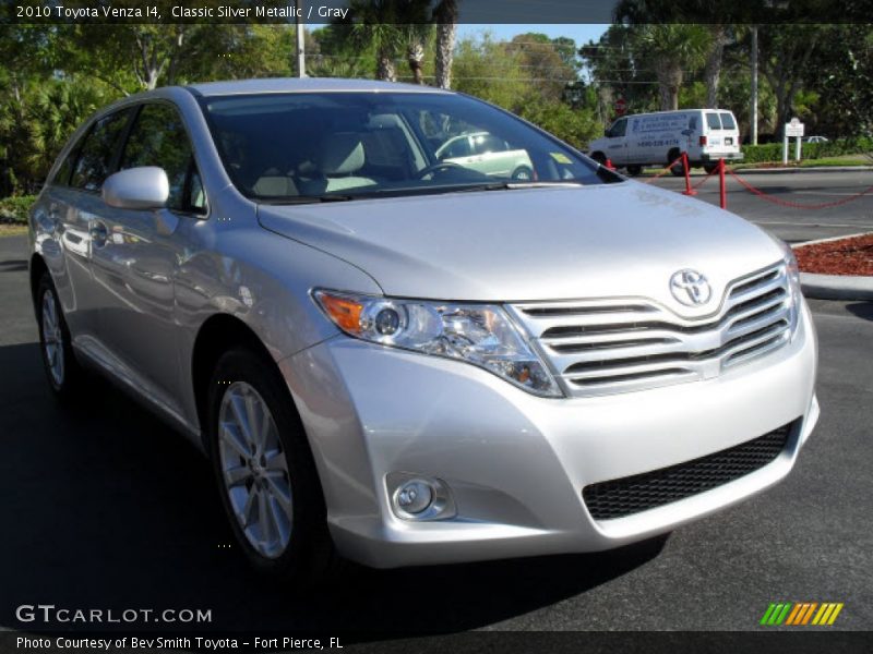 Classic Silver Metallic / Gray 2010 Toyota Venza I4