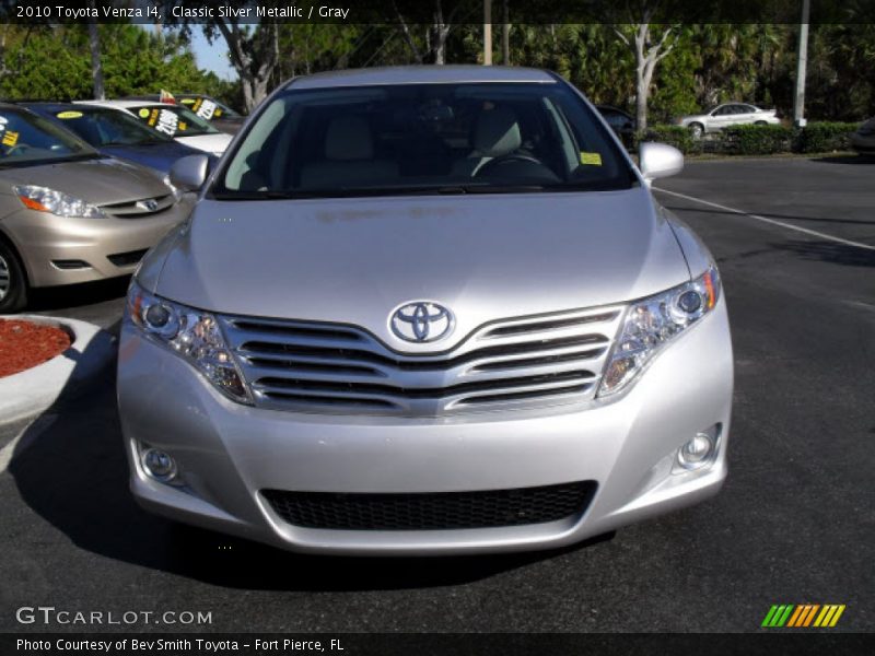 Classic Silver Metallic / Gray 2010 Toyota Venza I4