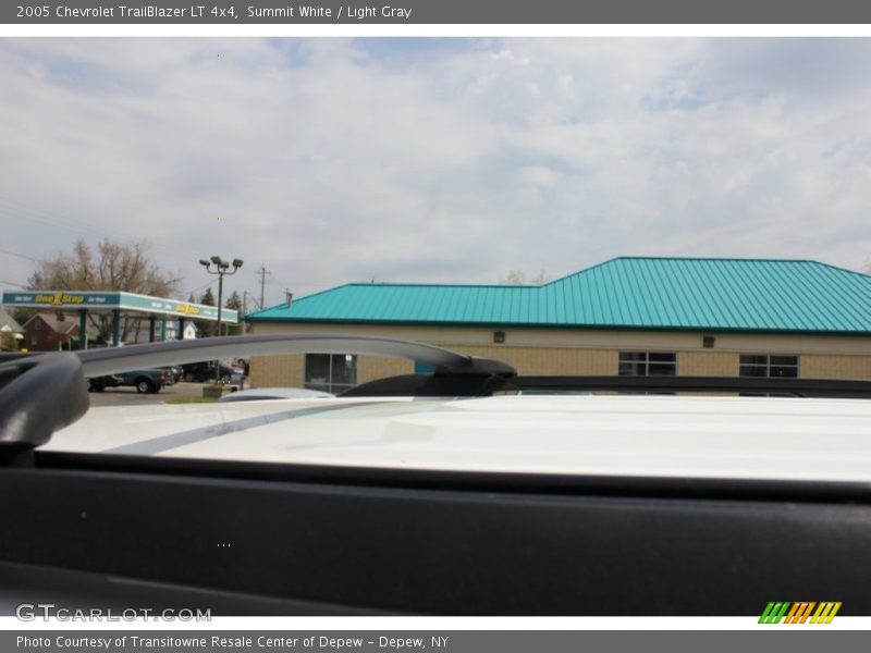 Summit White / Light Gray 2005 Chevrolet TrailBlazer LT 4x4