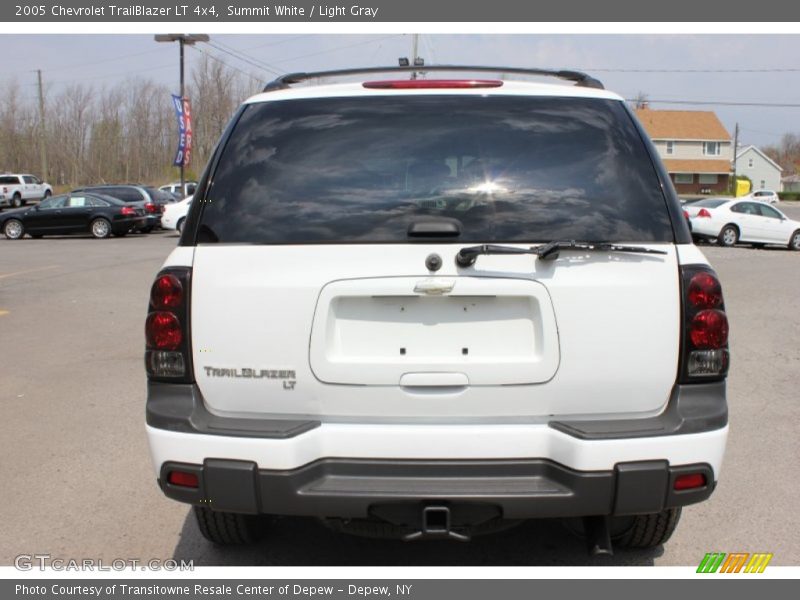 Summit White / Light Gray 2005 Chevrolet TrailBlazer LT 4x4