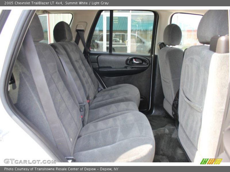Summit White / Light Gray 2005 Chevrolet TrailBlazer LT 4x4