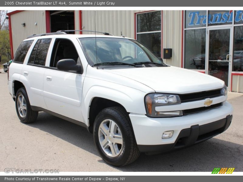 Summit White / Light Gray 2005 Chevrolet TrailBlazer LT 4x4
