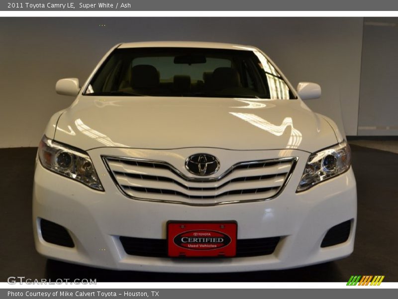Super White / Ash 2011 Toyota Camry LE