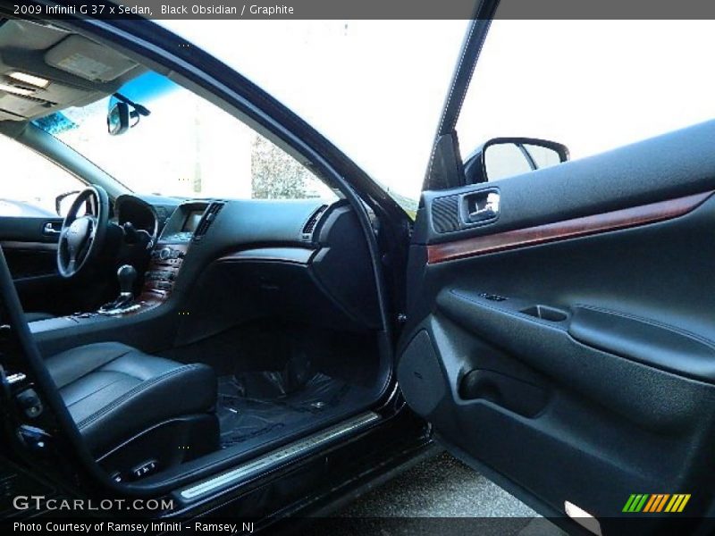 Black Obsidian / Graphite 2009 Infiniti G 37 x Sedan