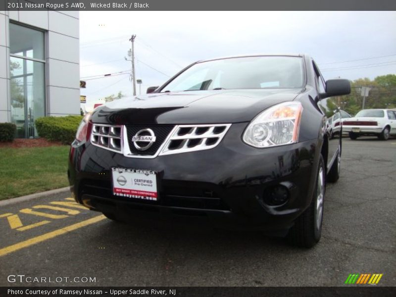 Wicked Black / Black 2011 Nissan Rogue S AWD