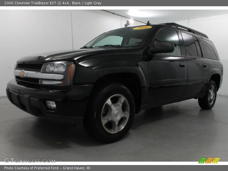 Black / Light Gray 2006 Chevrolet TrailBlazer EXT LS 4x4