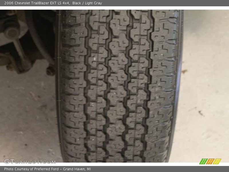 Black / Light Gray 2006 Chevrolet TrailBlazer EXT LS 4x4