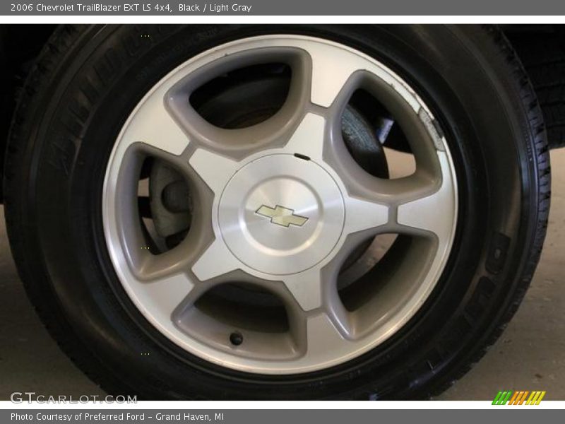 Black / Light Gray 2006 Chevrolet TrailBlazer EXT LS 4x4