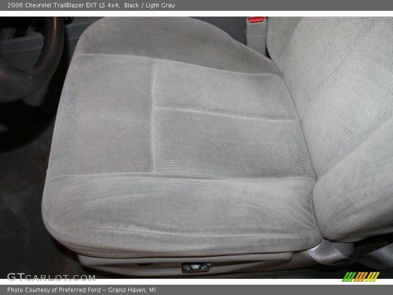 Black / Light Gray 2006 Chevrolet TrailBlazer EXT LS 4x4