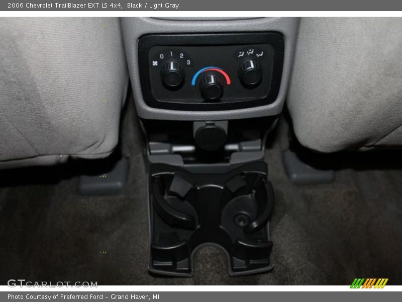 Black / Light Gray 2006 Chevrolet TrailBlazer EXT LS 4x4