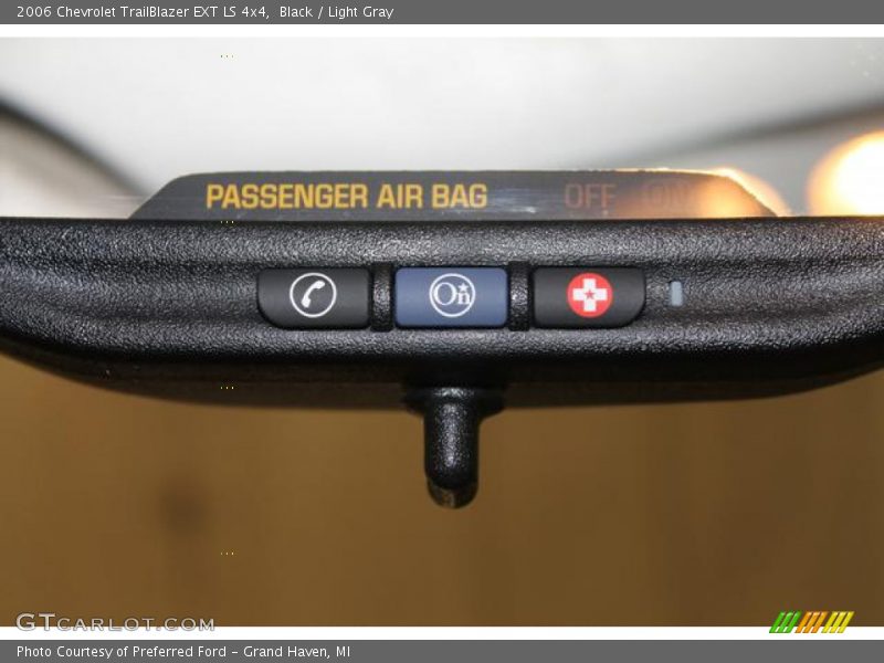 Black / Light Gray 2006 Chevrolet TrailBlazer EXT LS 4x4